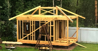 Сарай из бруса 100х100 в Санкт-Петербурге - строительство под ключ | Строй-Мск от 42128 руб.